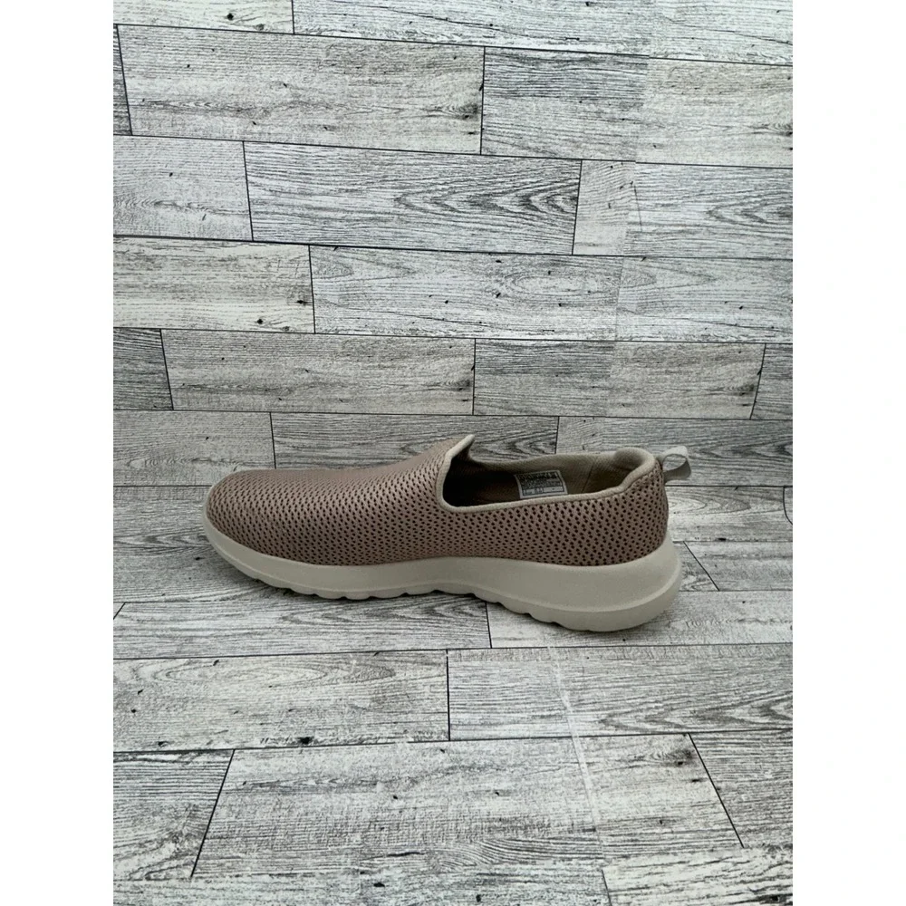 Skechers Go Walk‎ Max Slip On Sneakers Taupe Mesh Women's Size 9.5
